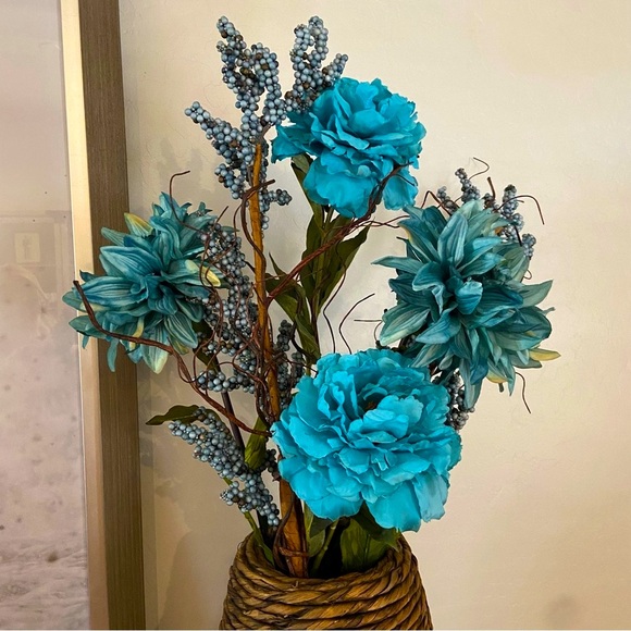 Faux Flowers Long Stemmed Bundle (1 Set of 6 Flowers) - Picture 1 of 10